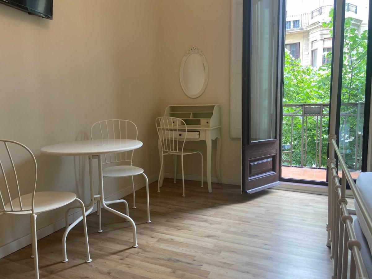 Lumine Luxury Suites By Gaiarooms Barcelona Eksteriør billede