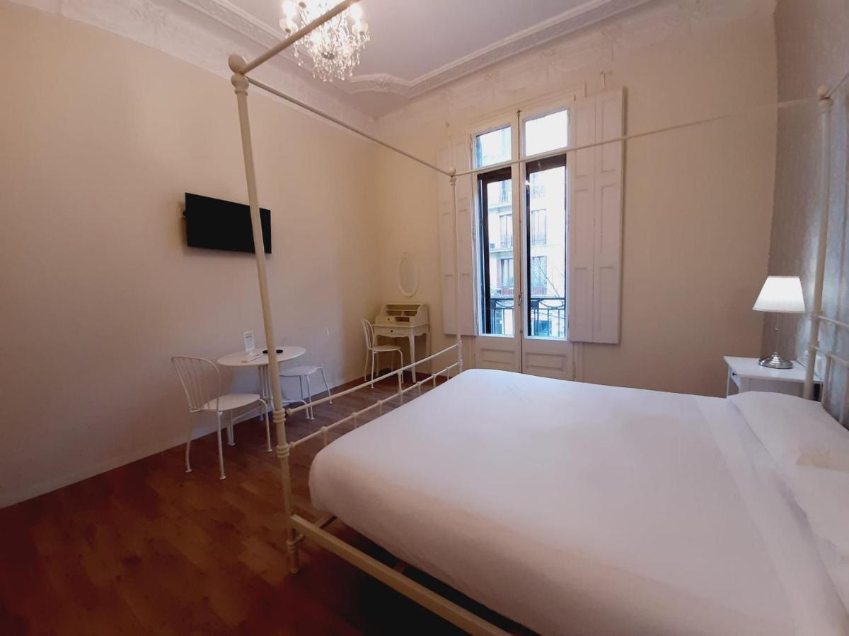 Lumine Luxury Suites By Gaiarooms Barcelona Eksteriør billede