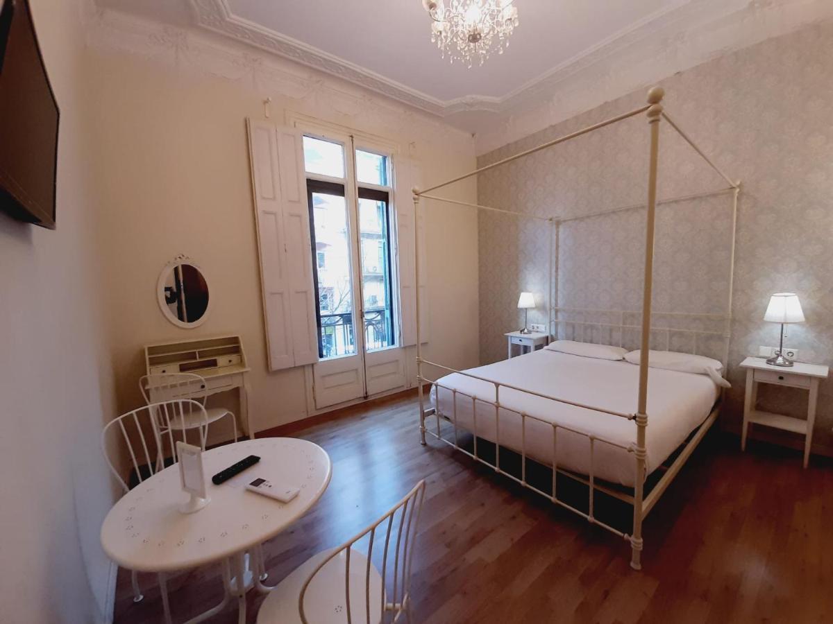 Lumine Luxury Suites By Gaiarooms Barcelona Eksteriør billede
