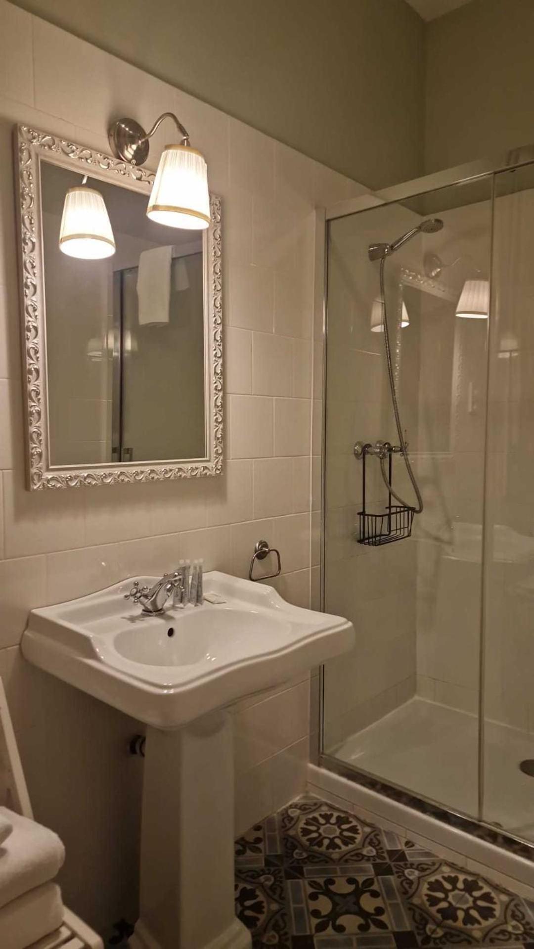Lumine Luxury Suites By Gaiarooms Barcelona Eksteriør billede